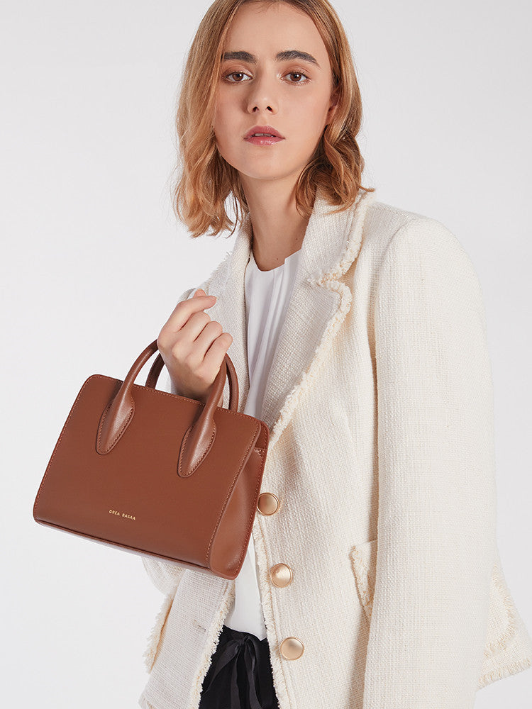 Commuter Small Square Bag With Single-Shoulder Leather Messenger