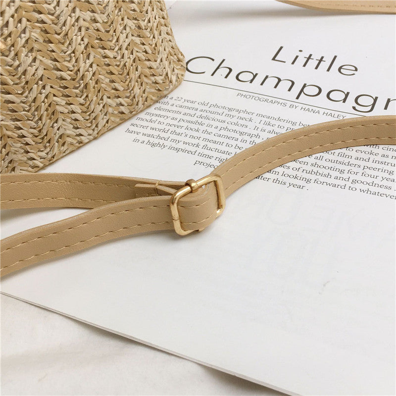 Flax Straw Woven Fashion Shell Fawn One-shoulder Diagonal Handbag