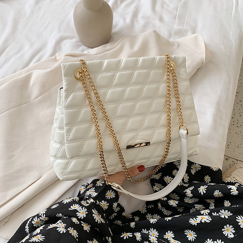 Messenger Bag Large Capacity Atmosphere Simple Rhombic Chain Bag