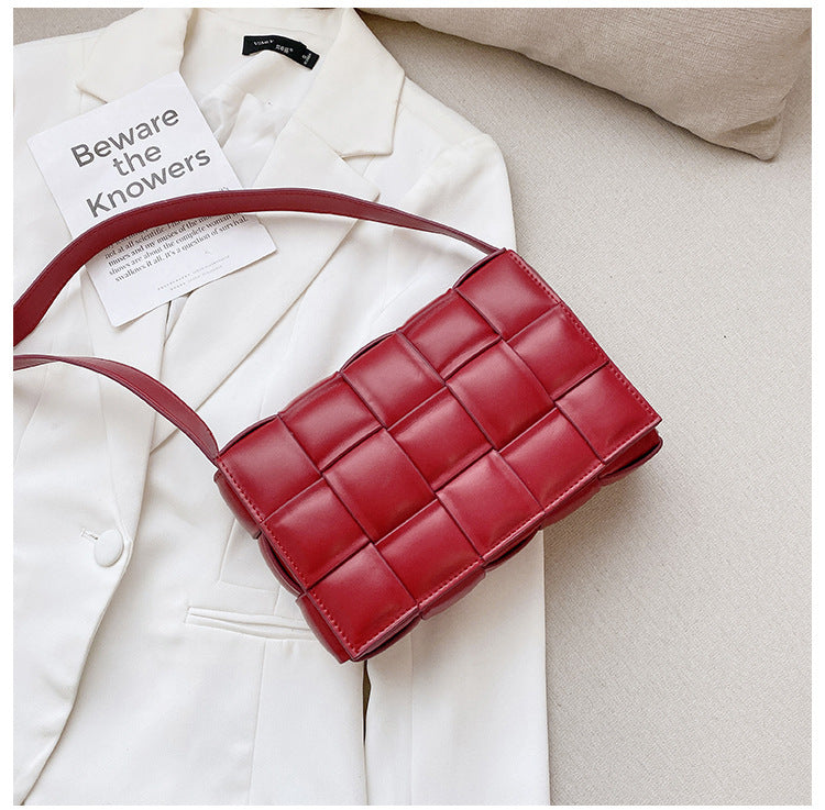 Woven bag niche single shoulder messenger bag female bag