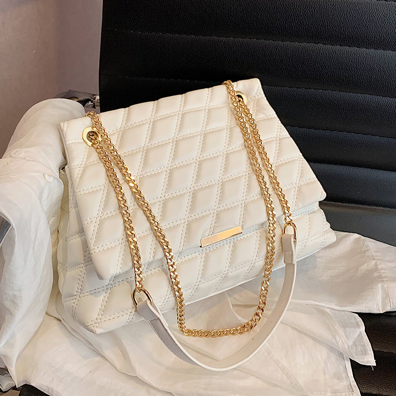 Messenger Bag Large Capacity Atmosphere Simple Rhombic Chain Bag