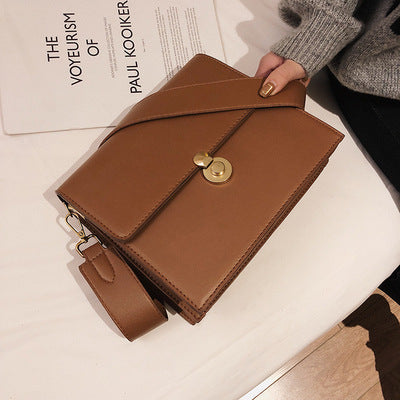 Simple lock small square bag