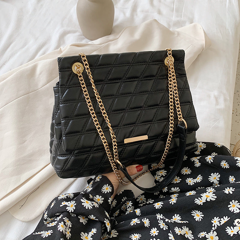 Messenger Bag Large Capacity Atmosphere Simple Rhombic Chain Bag