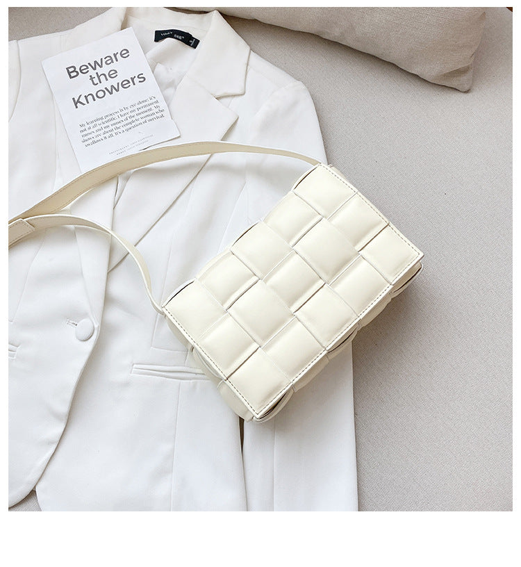 Woven bag niche single shoulder messenger bag female bag