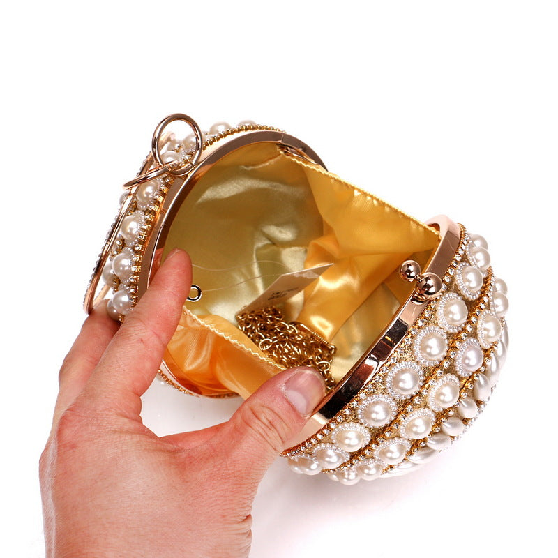 Pochette Sera Elegante con Dettagli Metallici