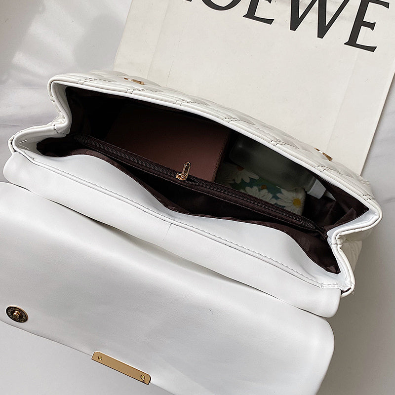 Messenger Bag Large Capacity Atmosphere Simple Rhombic Chain Bag